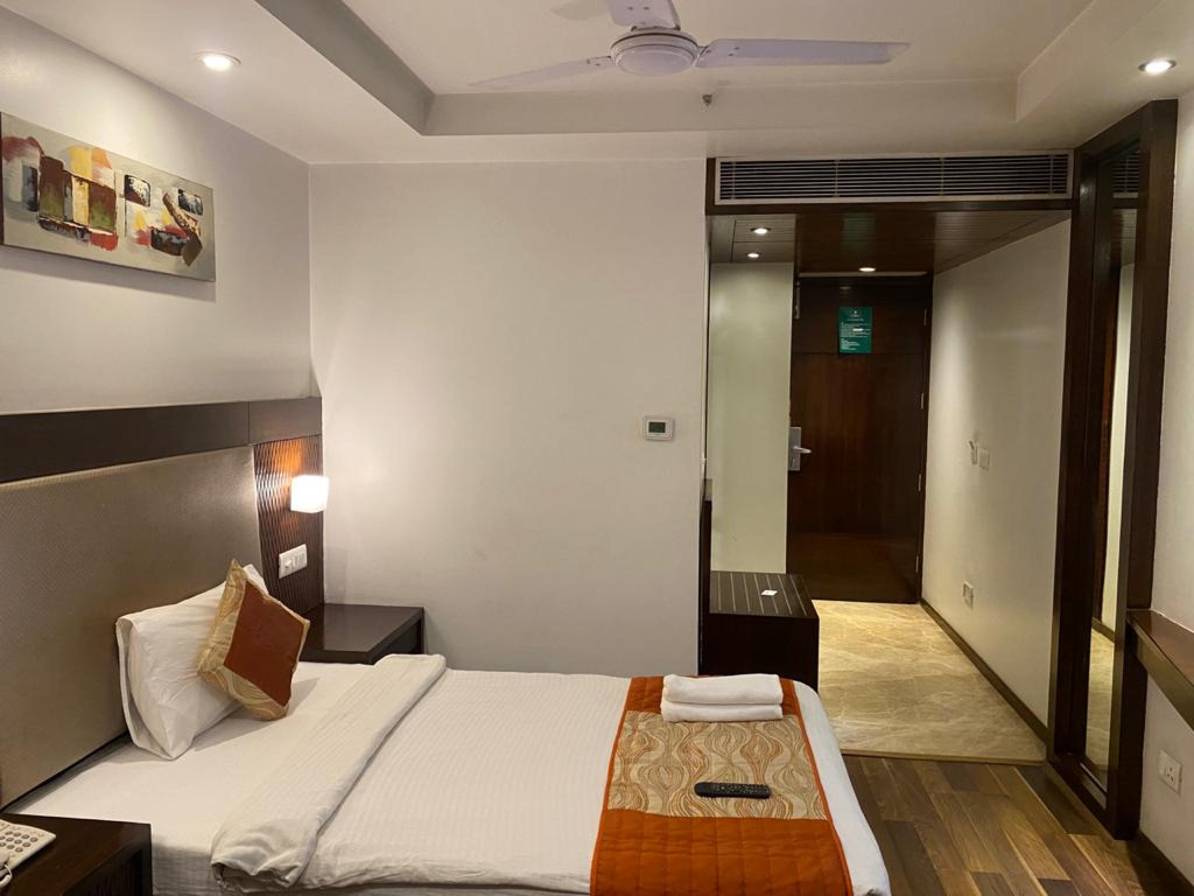 Hotel Le Roi Near New Delhi Railway Station Exterior photo