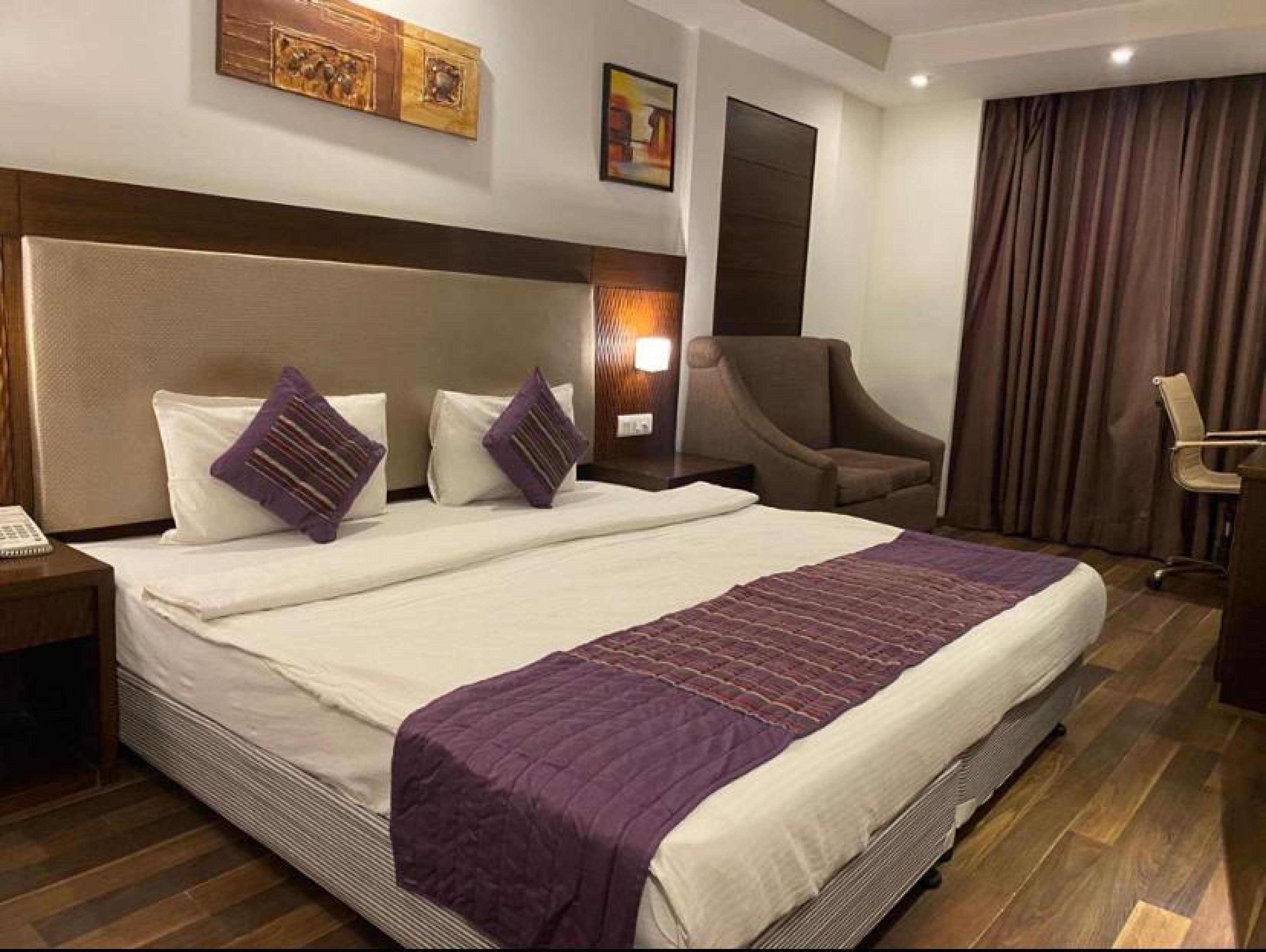 Hotel Le Roi Near New Delhi Railway Station Exterior photo