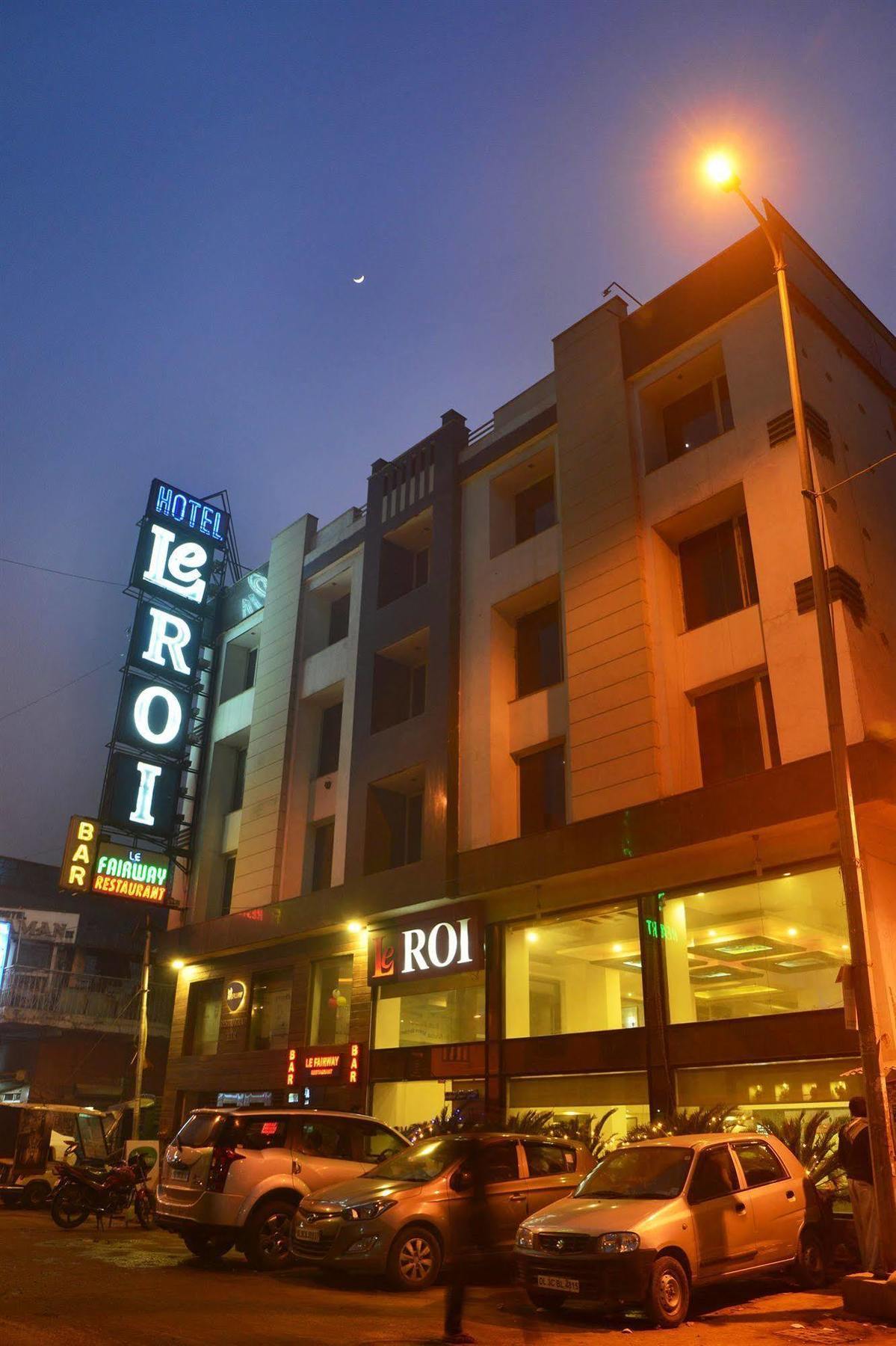 Hotel Le Roi Near New Delhi Railway Station Exterior photo