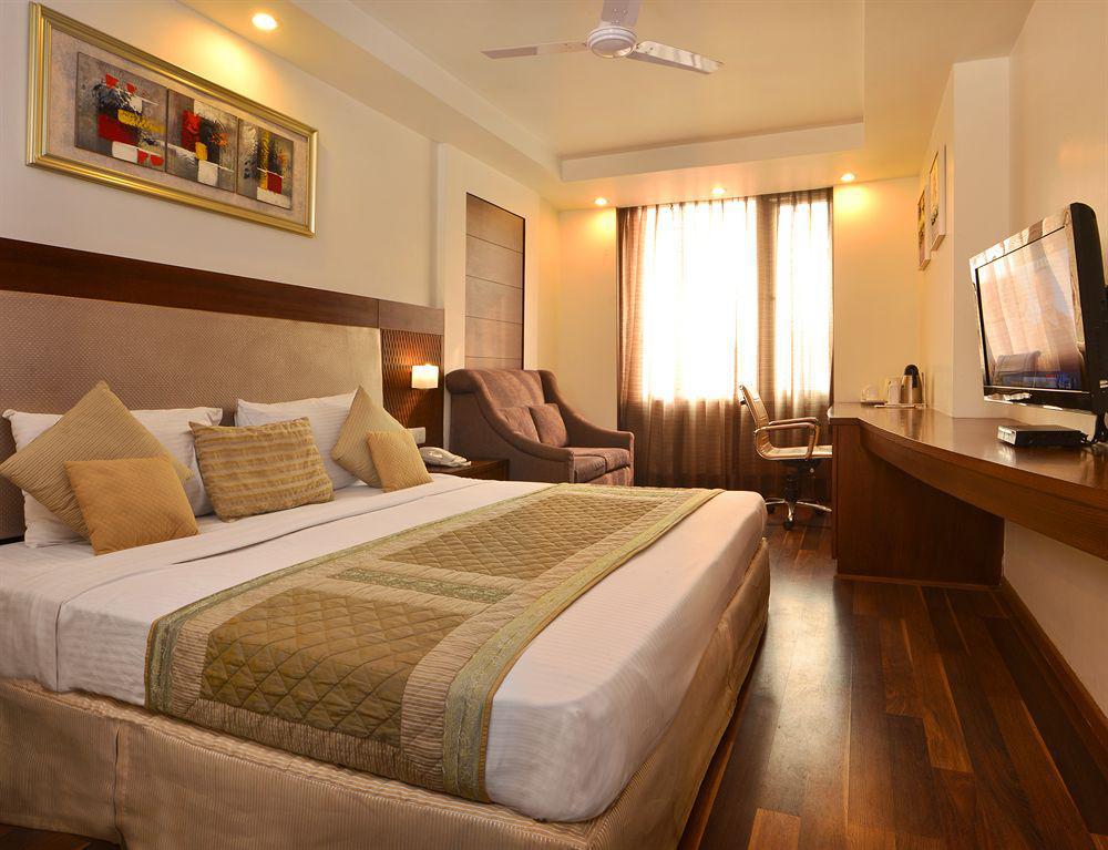 Hotel Le Roi Near New Delhi Railway Station Exterior photo
